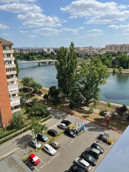 Dau in chirie apartament cu 2 camere, situat pe strada Sovata, zona lini?tita - 4
