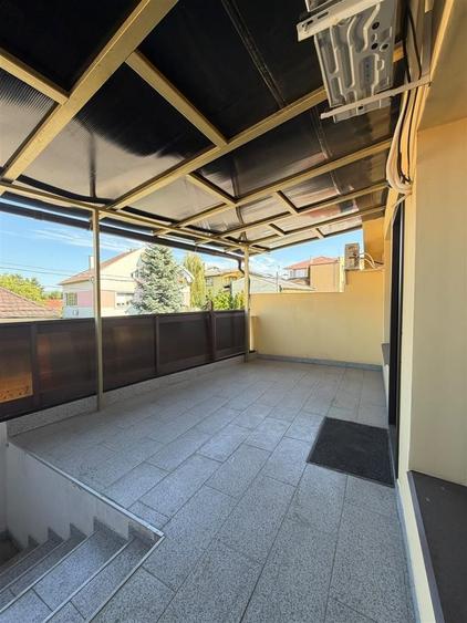 Casă individuală cu 5 camere cu Canalizare în Gheorgheni
