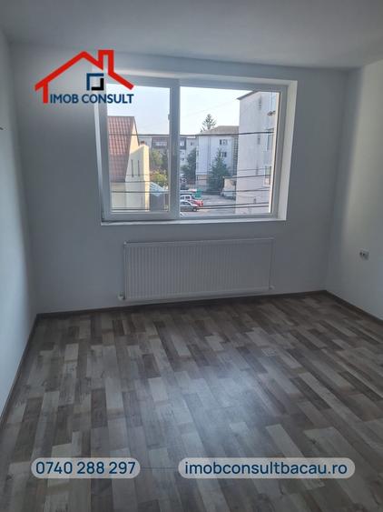 Apartament cu 2 camere decomandat în George Bacovia