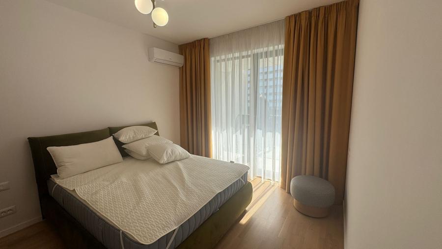Apartament cu 3 camere decomandat în Aviației