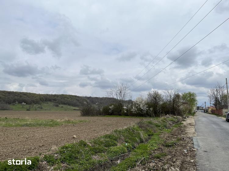 Teren de 2547 mp, în Vălenii de Munte