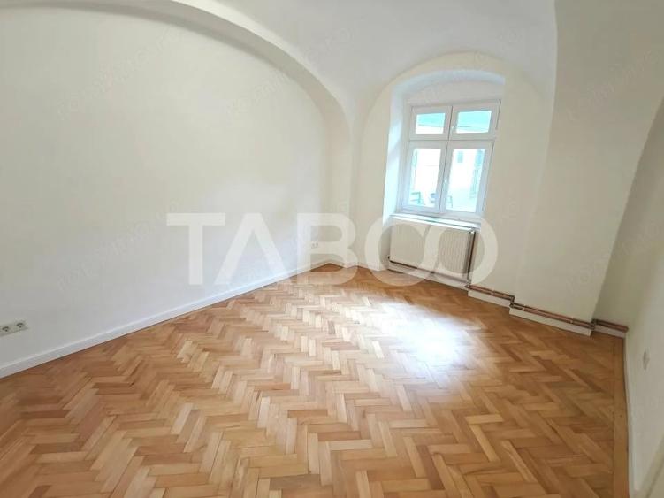 Garsonieră semidecomandată în Central