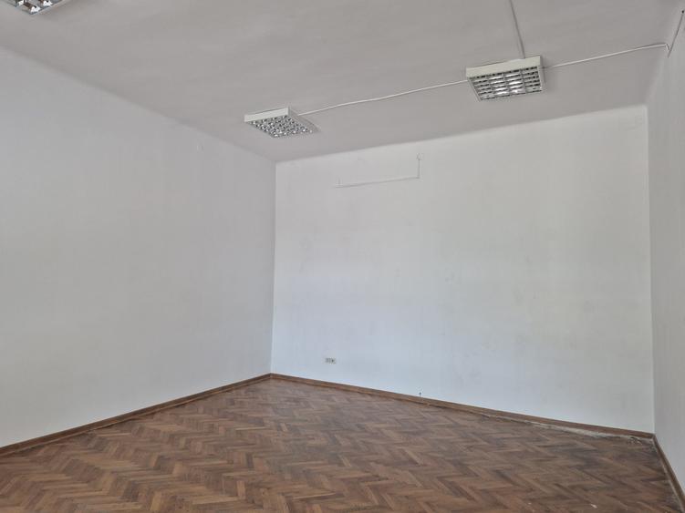 Spațiu comercial, de 35 mp, în Exterior Vest