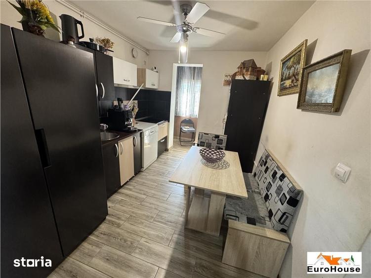 Apartament cu 3 camere decomandat în Cetate