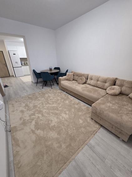 Apartament cu 2 camere decomandat în Vitan