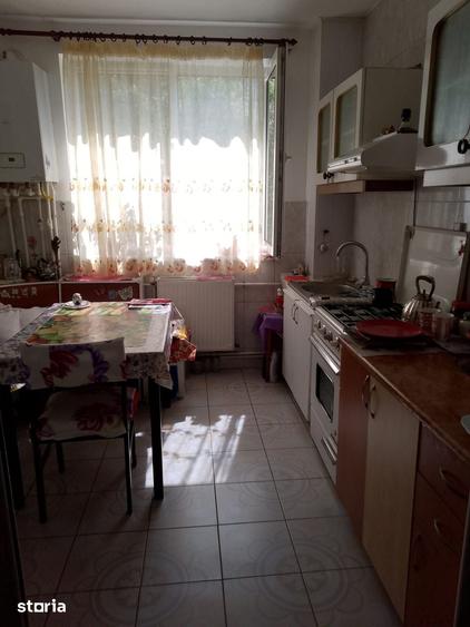 Apartament cu 2 camere semidecomandat în Hipodrom