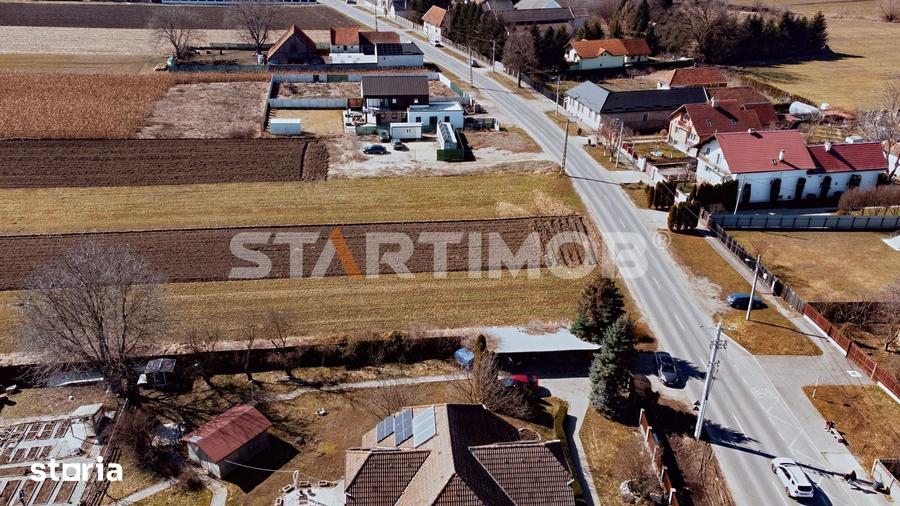 Teren de 1063 mp, în Stupini