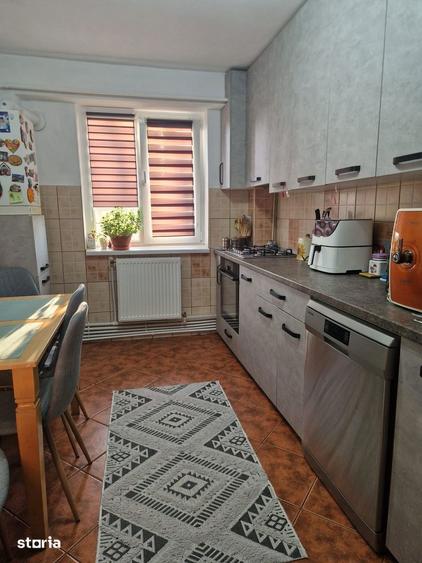 Apartament cu 3 camere în Vest