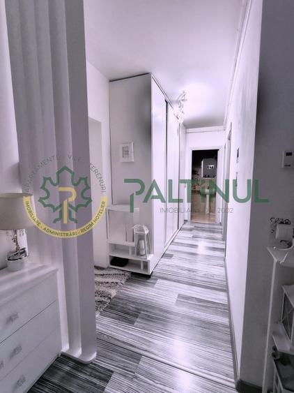 Apartament cu 3 camere decomandat, mobilat în Central