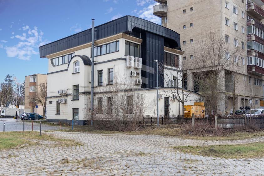 Spațiu comercial, de 612 mp, în 13 Decembrie