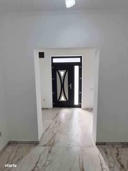 Casă cu 4 camere în Săftica