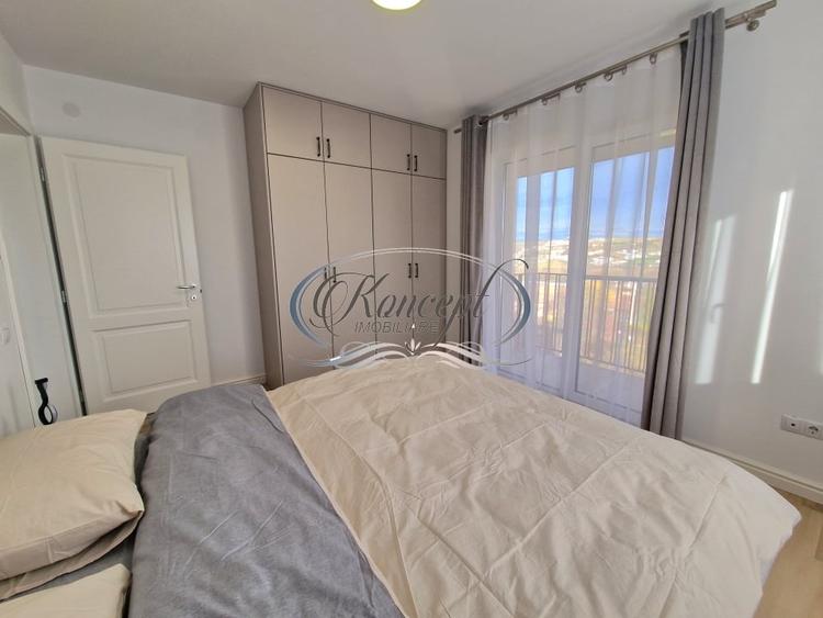 Apartament cu 4 camere semidecomandat, mobilat în Borhanci