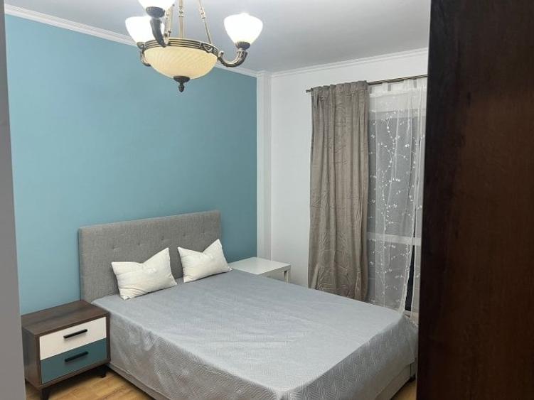 Apartament cu 3 camere decomandat, mobilat în Ferme