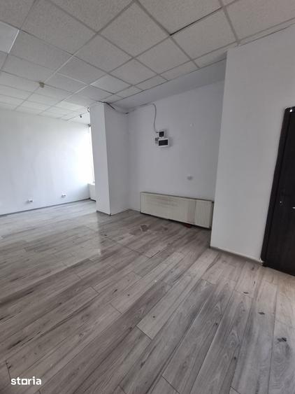 Spațiu comercial, de 40 mp, în Central