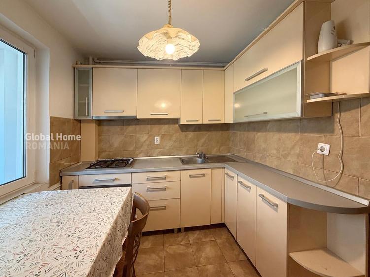 Apartament cu 3 camere decomandat, mobilat în Universitate