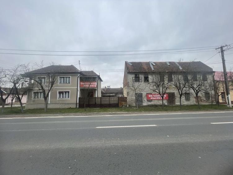 Casa de vanzare la drumul national, 2 pozitii, 2 CF-uri - 5