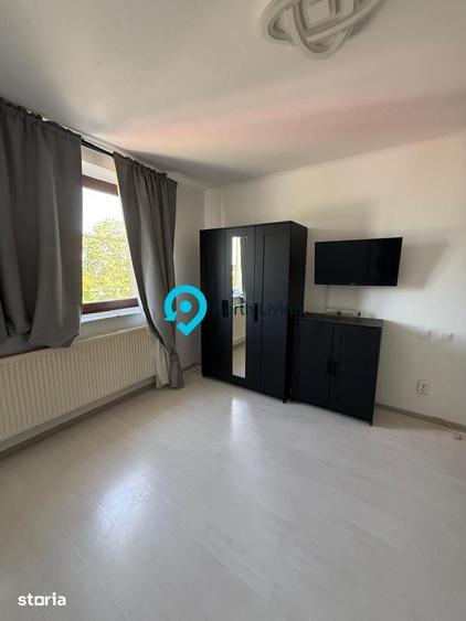 Casă cu 6 camere cu Teren 533 Mp în Brănești