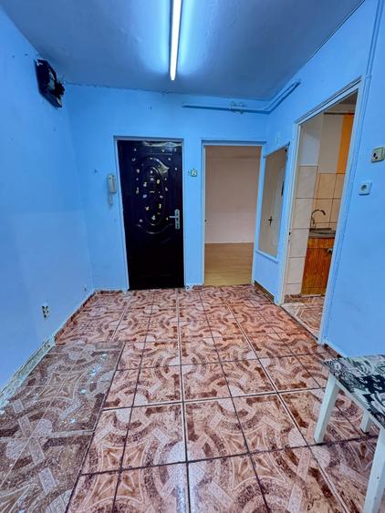Apartament cu 2 camere decomandat în Dacia
