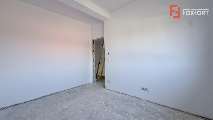 Duplex cu 5 camere cu Canalizare în Moșnița Veche