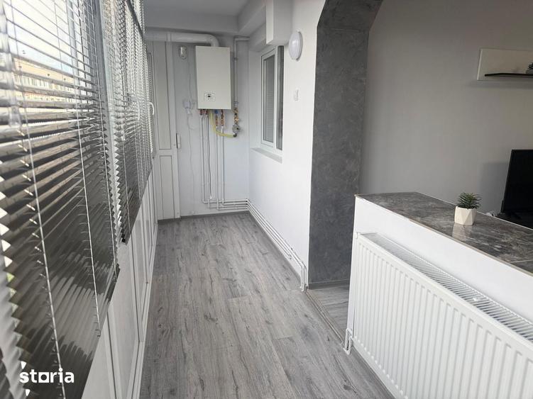 Apartament cu 2 camere decomandat în Micro 6