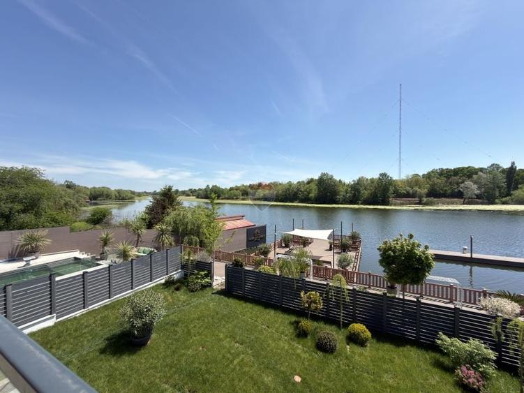 Casă individuală cu 4 camere cu Piscina în Tâncăbești