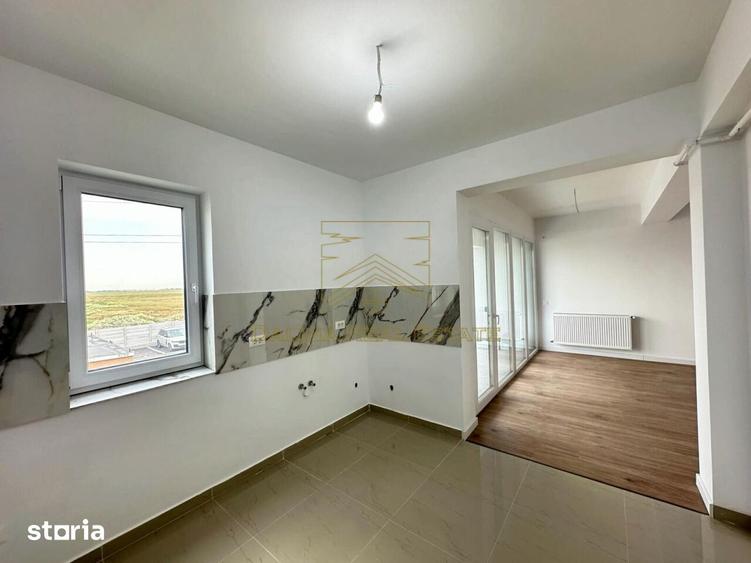 De Vanzare - 2 Camere + Terasa 12 mp - 2