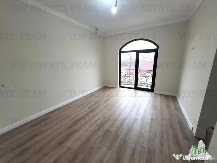 Casă cu 5 camere cu Teren 600 Mp în Central
