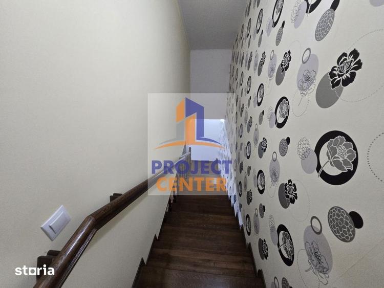 Casă cu 4 camere cu Teren 4460 Mp în Poiana Lacului