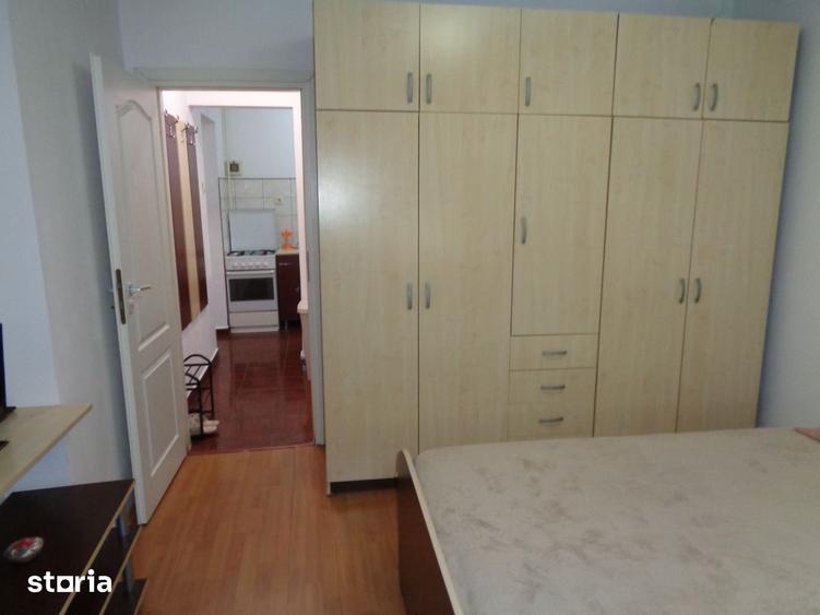 Apartament cu 2 camere decomandat în Grădiște