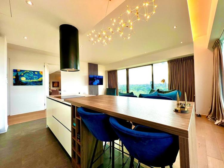 Apartament cu 4 camere decomandat în Floreasca