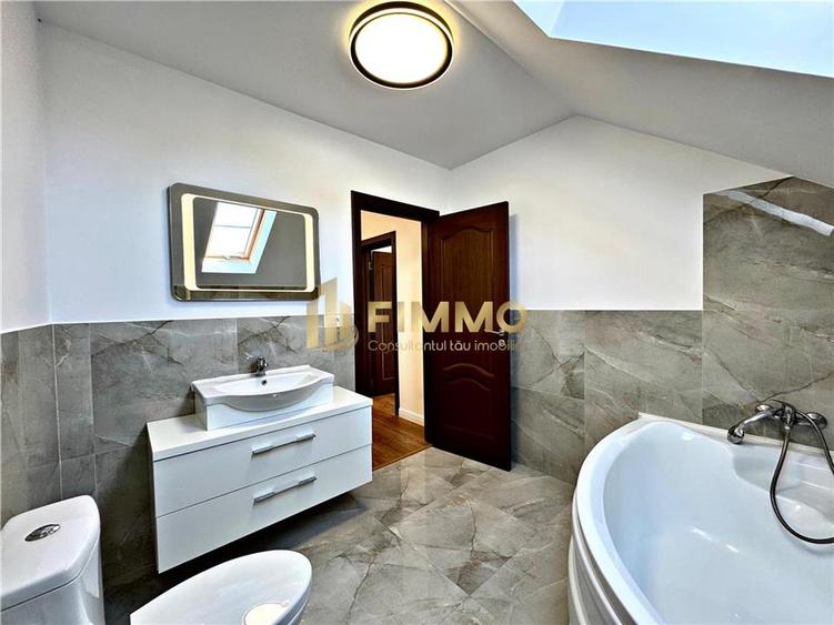 Duplex cu 3 camere cu Teren 100 Mp în Est