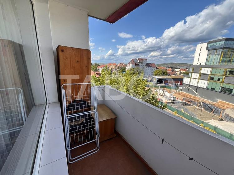 Apartament cu 3 camere semidecomandat, mobilat în Trei Stejari