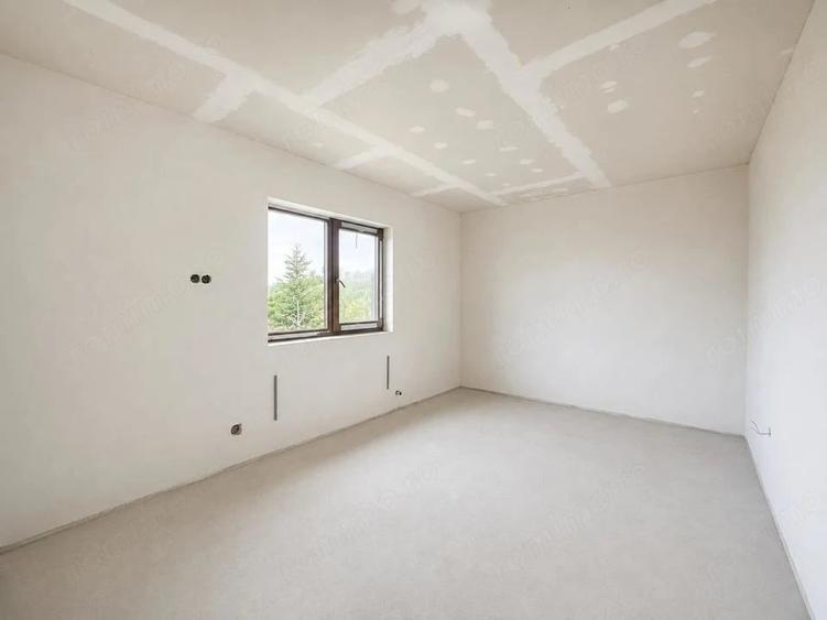 Casa individuala de vanzare , 139 mp , 474 teren Zona Planoare - 4