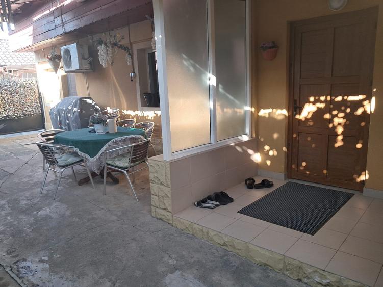 Casă cu 5 camere cu Teren 778 Mp în Palazu Mare