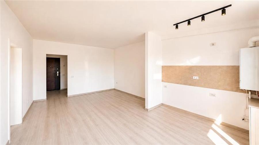 Apartament cu 2 camere decomandat, mobilat în Exterior Est