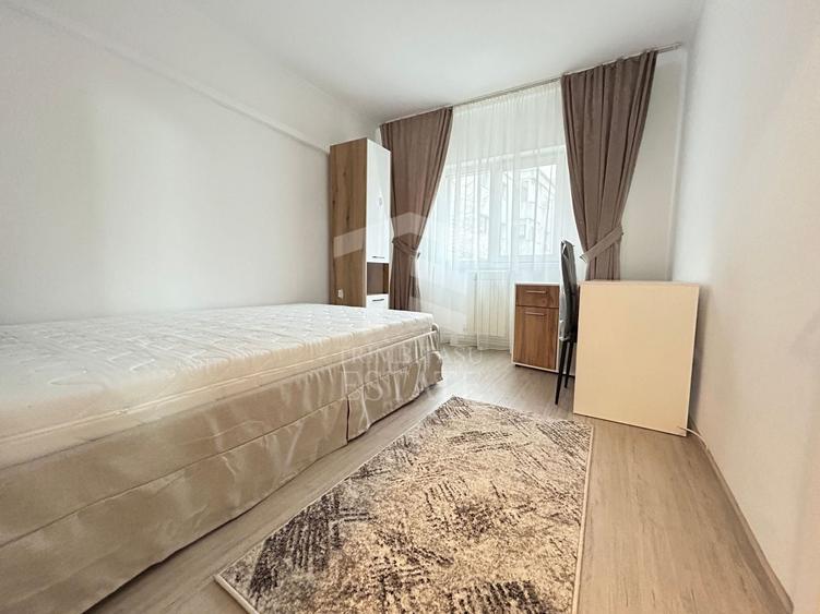 Apartament cu 3 camere decomandat, mobilat în Dacia