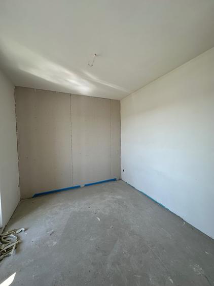 Apartament cu 2 camere decomandat în Între Lacuri