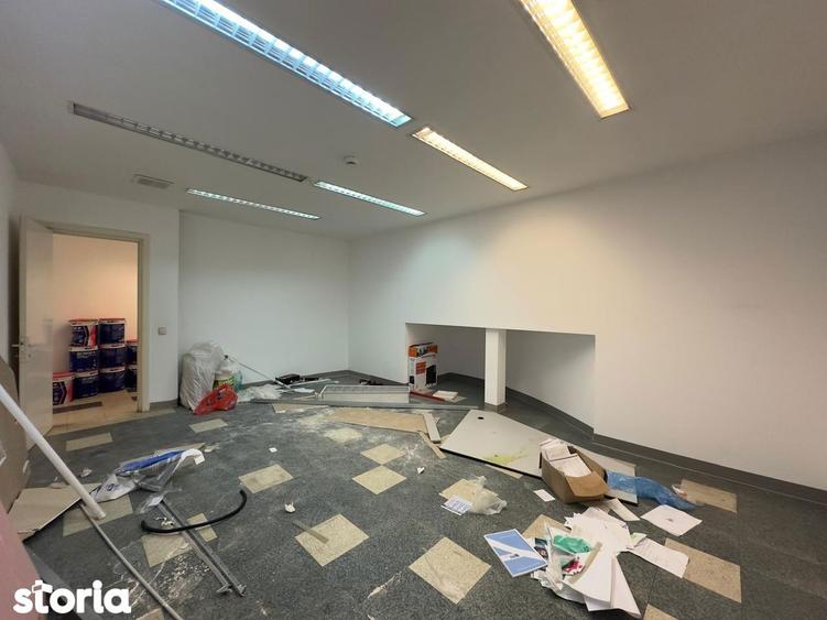 Spațiu comercial, de 40 mp, în Păcurari