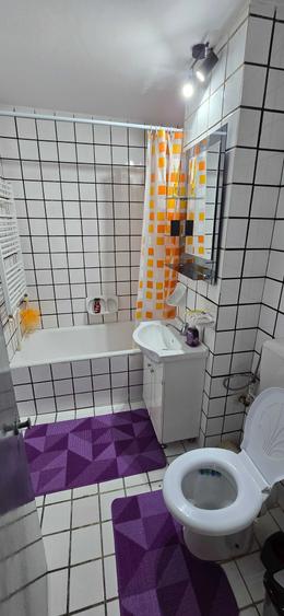 Apartament cu 2 camere decomandat în Tătărași