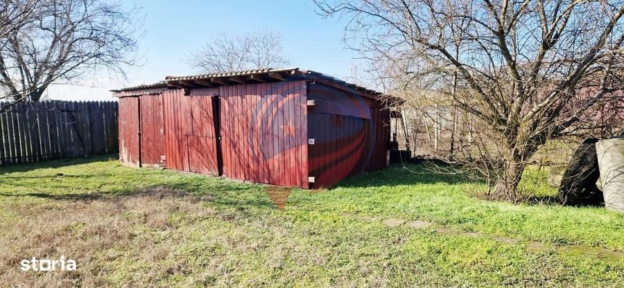 Casă cu 3 camere în Brădești