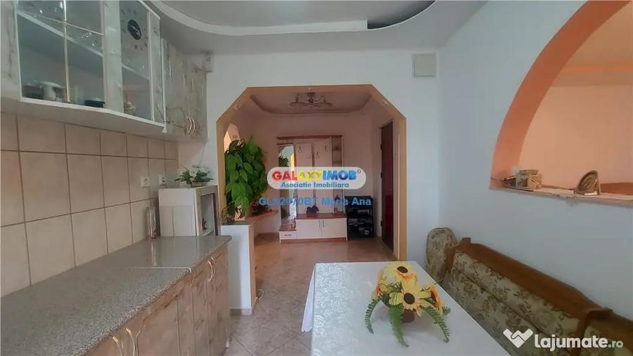 Apartament cu 2 camere decomandat în Central