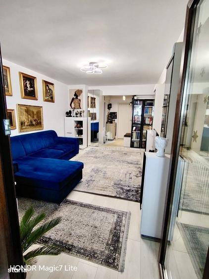 Apartament cu 2 camere decomandat în Central — fotografia 1