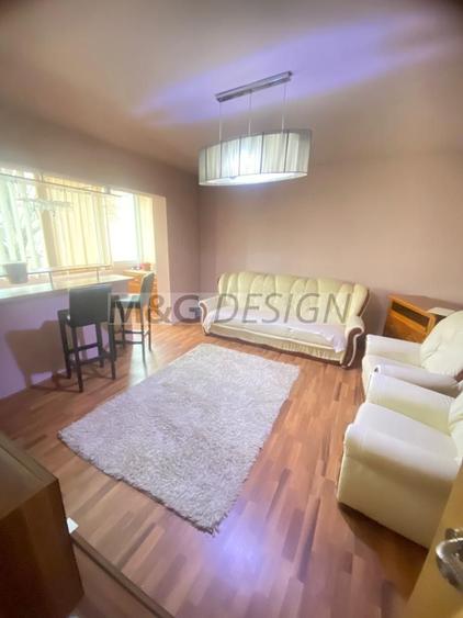 Apartament cu 4 camere decomandat în Complex Studențesc