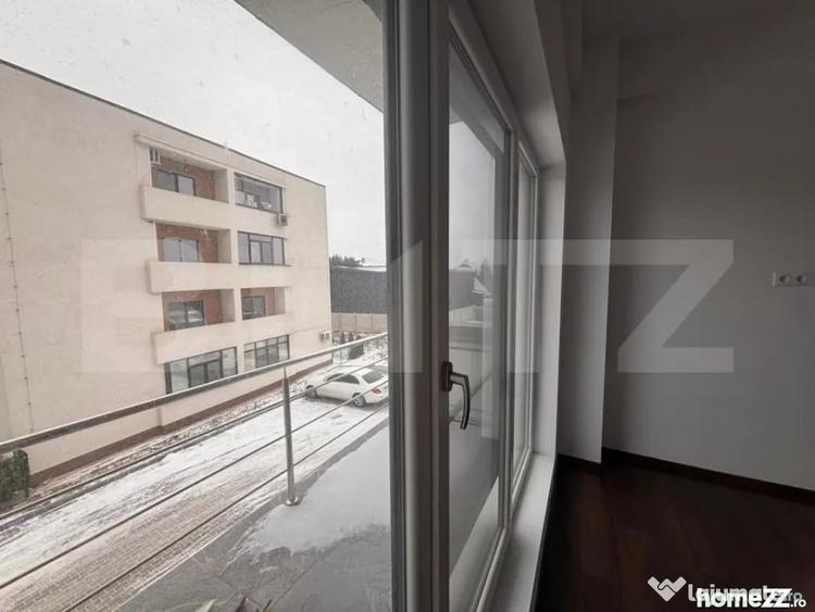 Apartament cu 3 camere decomandat în Viforâta