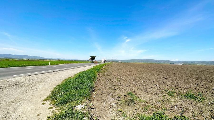 Teren Construcții intravilan de 60000 mp, în Feldioara