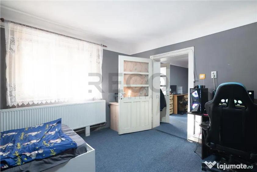 Casă cu 5 camere cu Teren 2900 Mp în Tarcea