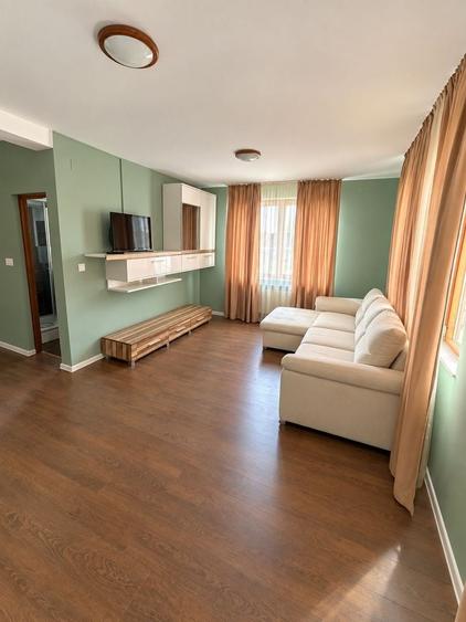 Casă individuală cu 5 camere cu Canalizare în Sânmartin