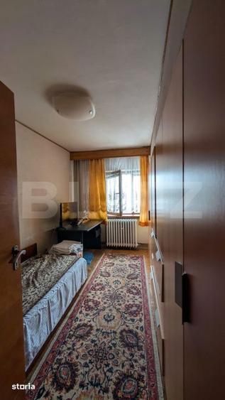 Apartament cu 3 camere decomandat în Sud