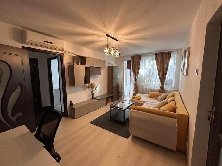 Apartament cu 2 camere semidecomandat în Colentina