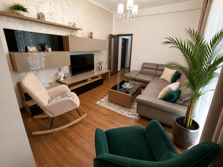 Apartament cu 2 camere decomandat în Universitate